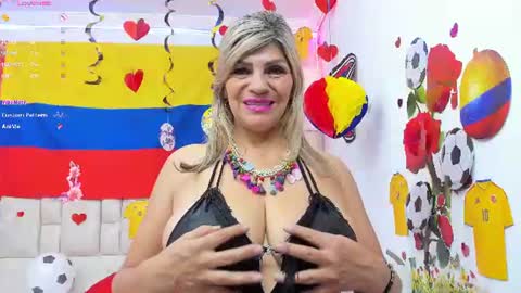 Celeste Lincon online show from June 19, 1:44 am