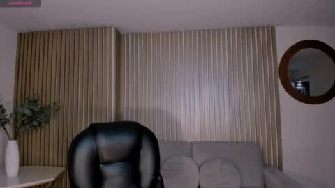 Celeste Moon online show from February 19, 2:33 am