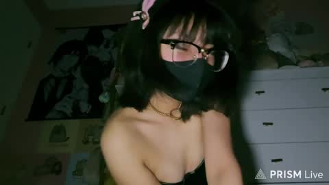 celesteneko online show from April 19, 3:40 am