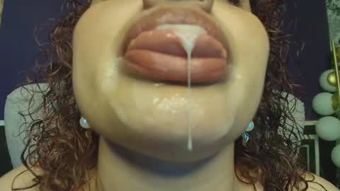       online show from March 10, 11:36 am