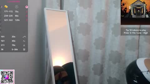 CelestynStar online show from October 31, 9:04 pm