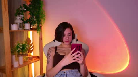  Celine  online show from April 9, 3:10 am