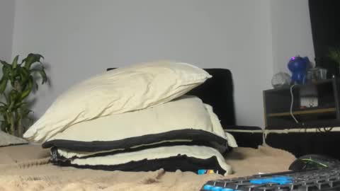 CellesteQueen2 online show from March 7, 9:20 am