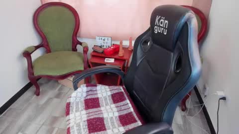          online show from February 5, 4:43 pm