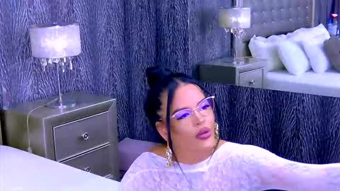 Snapshot of chanelledy1 chatting on October 10, 2:39 am chanelledy1 online show from October 10, 2:39 am