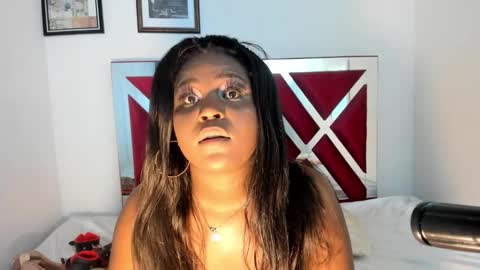 Snapshot of channellross chatting on February 26, 5:24 am Chanell online show from February 26, 5:24 am