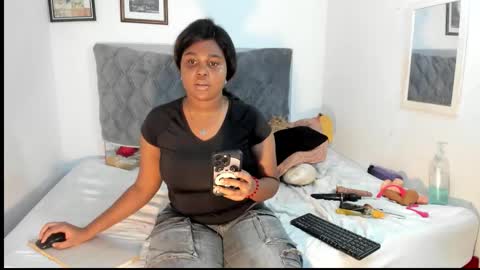 Chanell online show from November 12, 4:42 pm