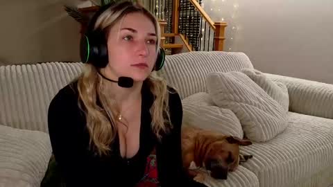 char  online show from March 19, 12:38 am