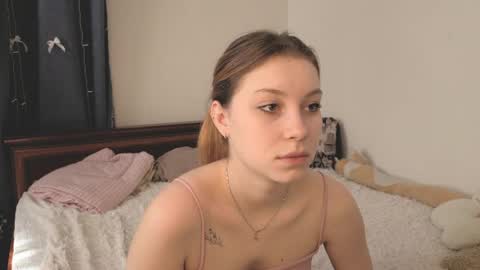 Ariel online show from April 2, 10:11 am