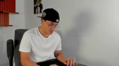 charley_morgan online show from March 6, 6:37 pm