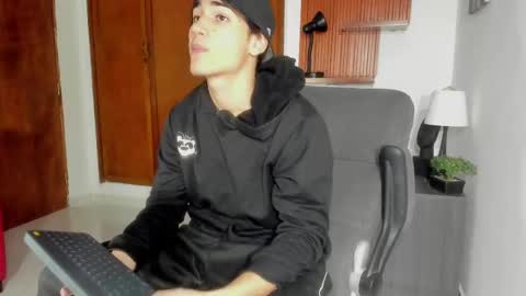 charley_morgan online show from February 17, 6:50 pm