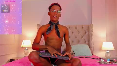    online show from December 15, 7:32 pm