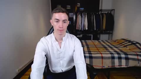 carlos reyes online show from February 27, 11:06 am