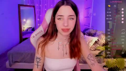 Charli online show from April 24, 12:40 pm