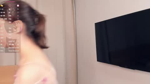 Yumi online show from March 1, 7:51 pm