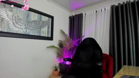 Charlote online show from September 11, 2:07 pm