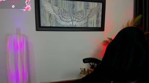 Charlote online show from March 9, 2:43 pm