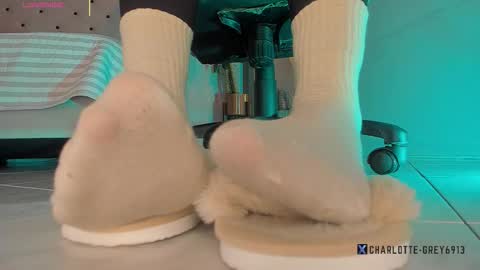 charlotte  grey online show from December 22, 8:15 pm