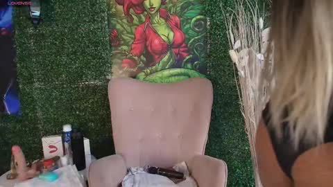  CHARLOTTE BROWN  online show from December 3, 2:40 pm