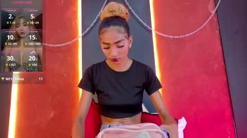 CHARLOTTE online show from April 21, 12:01 pm