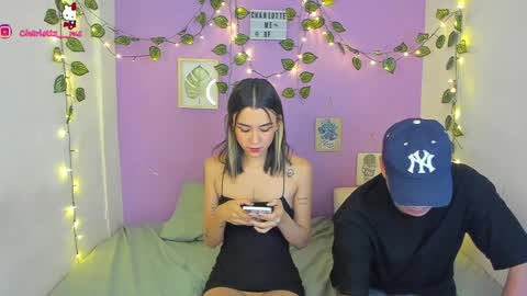 Snapshot of charlotte_queeen chatting on January 22, 11:21 pm Charlotte online show from January 22, 11:21 pm