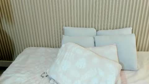 Charlotte online show from August 4, 12:01 pm