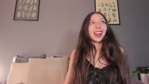 charlottee_love_ online show from May 4, 11:50 am