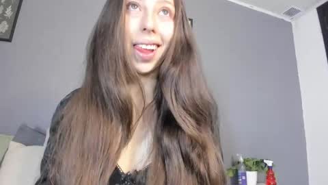 charlottee_love_ online show from May 14, 11:30 am