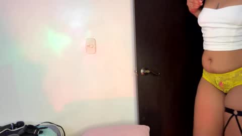 charlottekiss99 online show from May 11, 2:45 pm