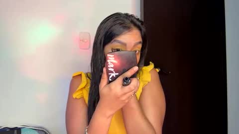 charlottekiss99 online show from May 11, 1:40 pm