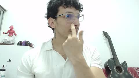   online show from March 30, 9:37 pm