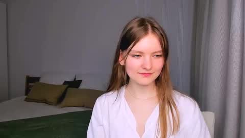 Im Eva online show from May 17, 10:46 am