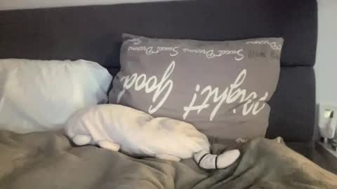 Vicky online show from October 20, 4:01 pm