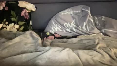 Vicky online show from October 9, 9:42 pm