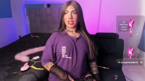 Sophie  online show from May 8, 9:31 pm