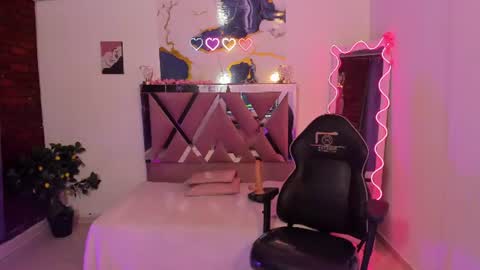 CHERRY  online show from July 4, 9:51 pm
