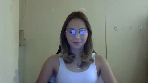 chelly4u69 online show from October 23, 3:52 am
