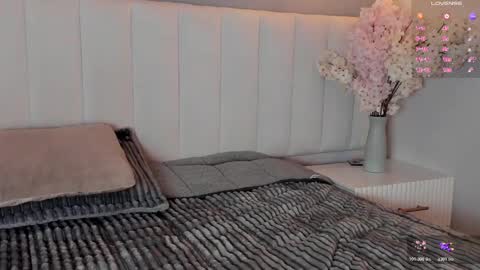 chelsea_bolton_ online show from February 14, 12:30 pm