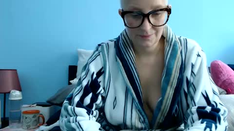 Snapshot of chelseasentra1 chatting on October 7, 2:24 pm Chelsea online show from October 7, 2:24 pm