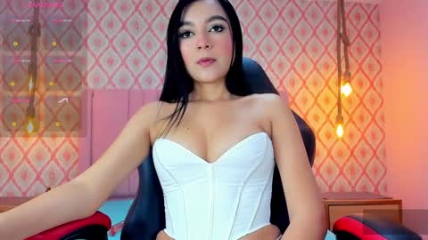 Snapshot of chelsypickman chatting on March 11, 3:14 am  C H E L S Y online show from March 11, 3:14 am