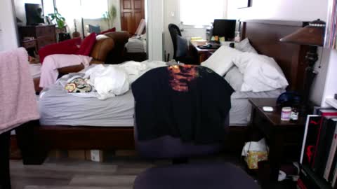 chemicalrain9876 online show from October 4, 4:27 pm