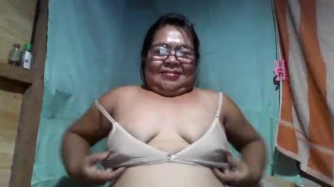 chenita_kits online show from July 11, 8:01 pm