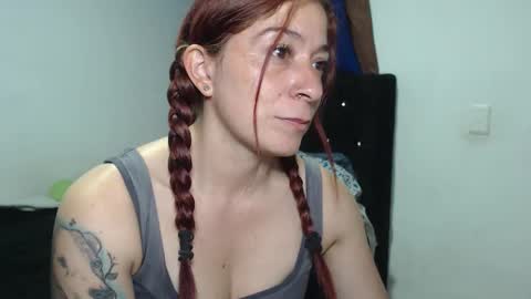 cherry  aleja online show from December 4, 11:41 pm