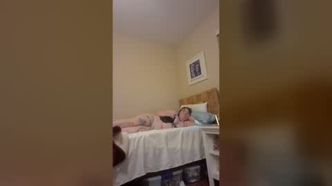 cherryjbaby online show from June 28, 5:25 am
