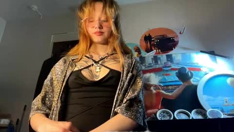 Nika online show from May 11, 4:48 pm
