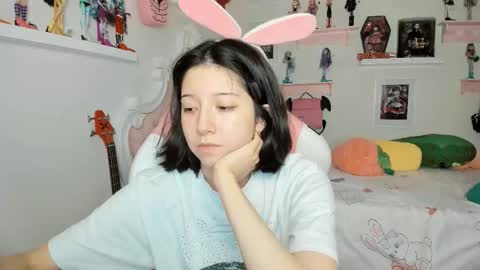 cherrycute666 online show from March 9, 3:44 am