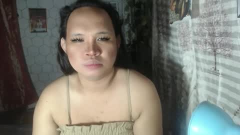 chescahotxxxl online show from February 15, 12:15 pm