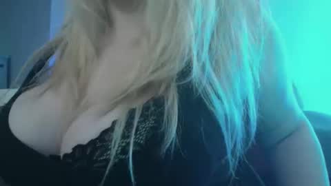 Gabby online show from October 31, 9:37 pm