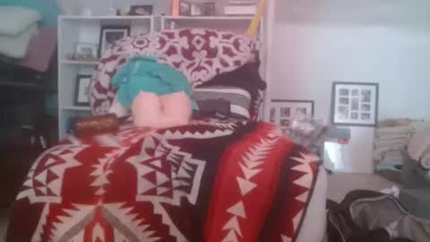 Chezy84 online show from October 14, 6:00 pm