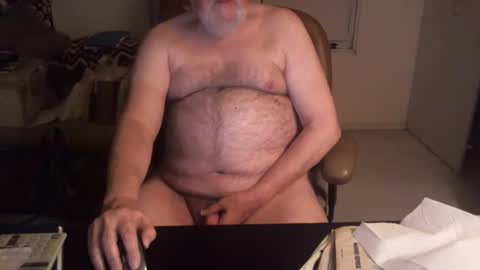 Snapshot of chicagojoe46 chatting on December 8, 4:22 am ChicagoJoe online show from December 8, 4:22 am